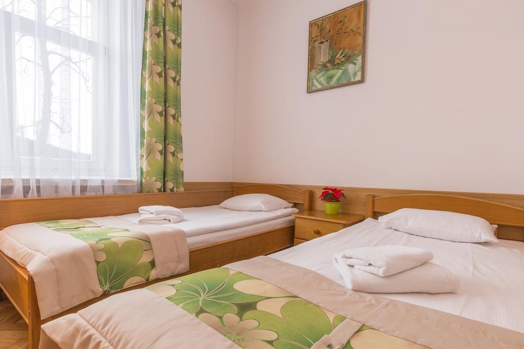 Pensjonat Adria Zakopane Exterior photo